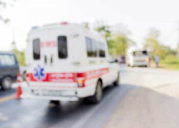 People Injured in Vehicle Crash on N Skyview Road [Kansas City, MO]