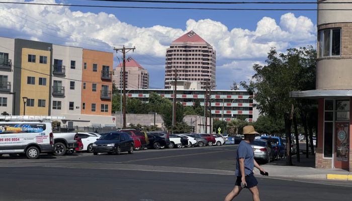 NM Health Department: Drink plenty of water amid early-August heat wave